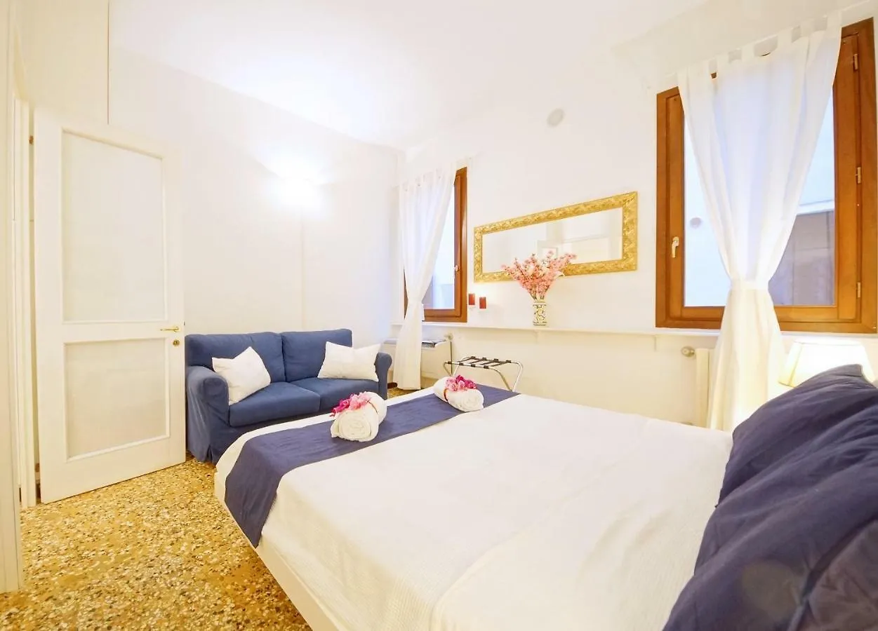 Santa Marina Apartment Rialto Venice Italy